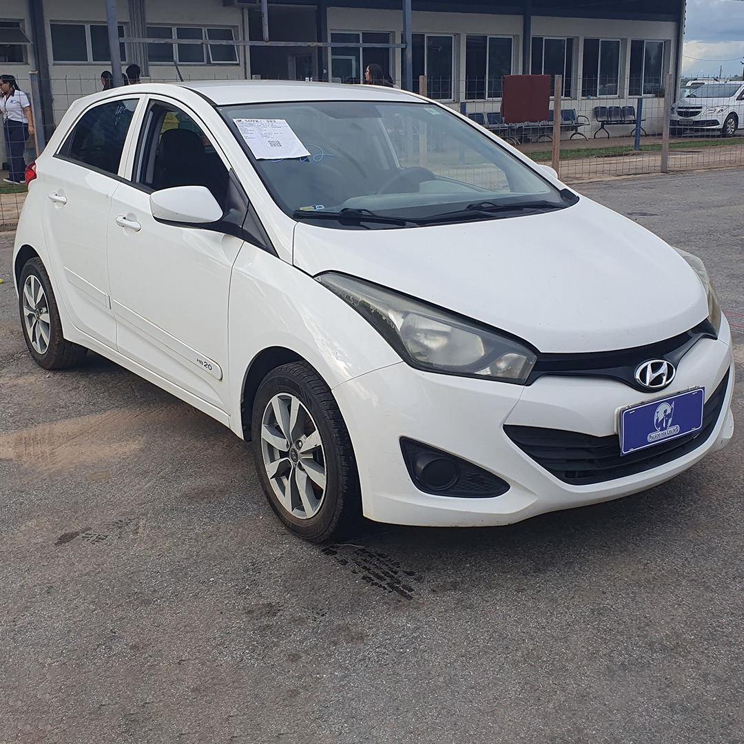 LOTE 02 HYUNDAI/HB20 1.0M 1.0 M - 2013/2014