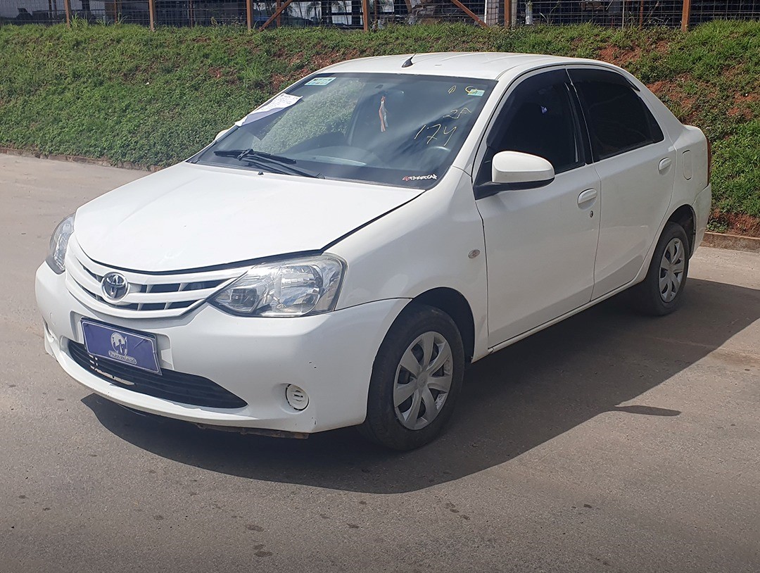 LOTE 08 TOYOTA/ETIOS SD X - 2015/2016